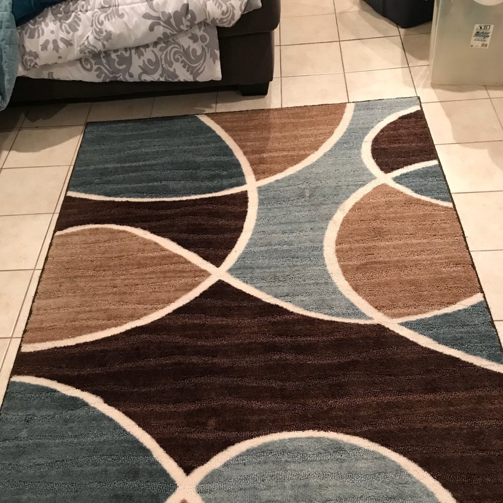 SOLD/Rug 5X7